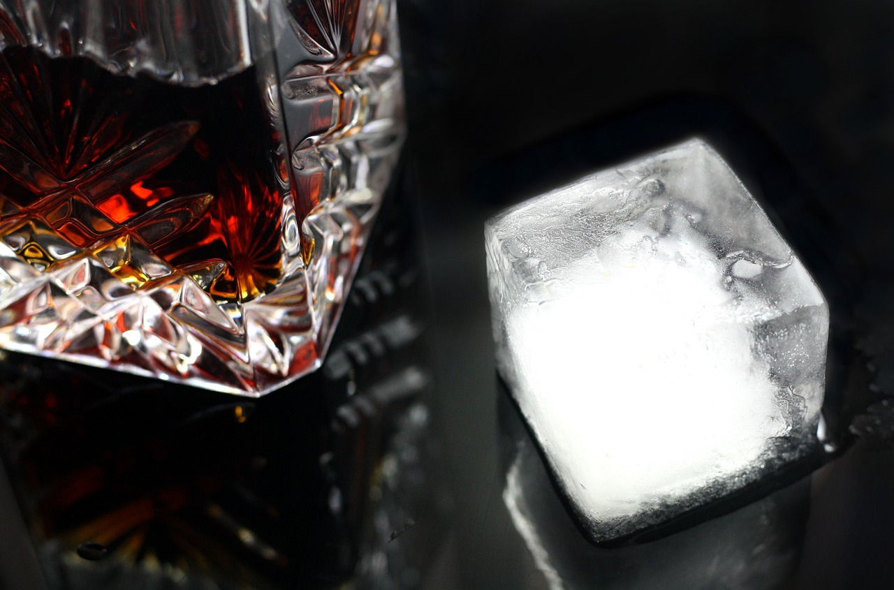 drink, ice, glass-1543247.jpg